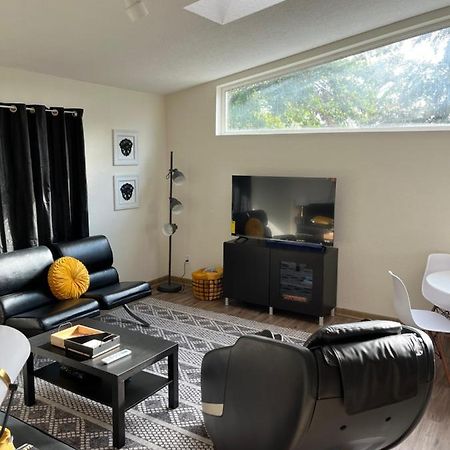 Paradise Oasis Near Lake *Full Body Massage Chair* Longview Esterno foto