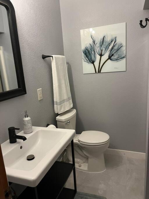 Paradise Oasis Near Lake *Full Body Massage Chair* Longview Esterno foto